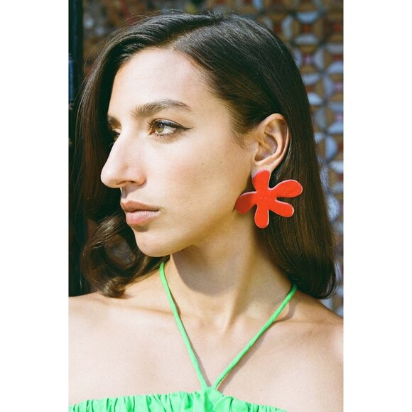 SIMON MILLER Flower Earrings Paprika Red - Picture 1 of 8